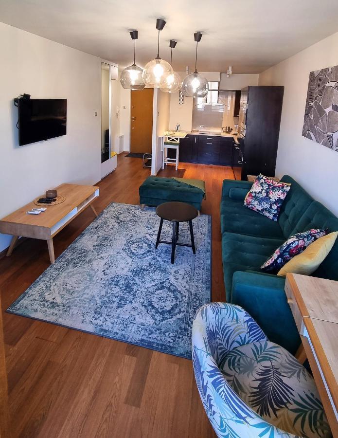 Apartament Piwna Daire Krasków Dış mekan fotoğraf